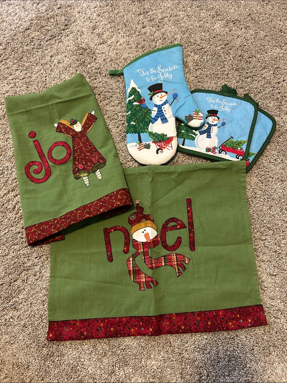 Green & Red Holiday Kids Kitchen Towel Set - Festive Snowman and Joy Designs